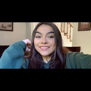 Meet your Posher, Brianna